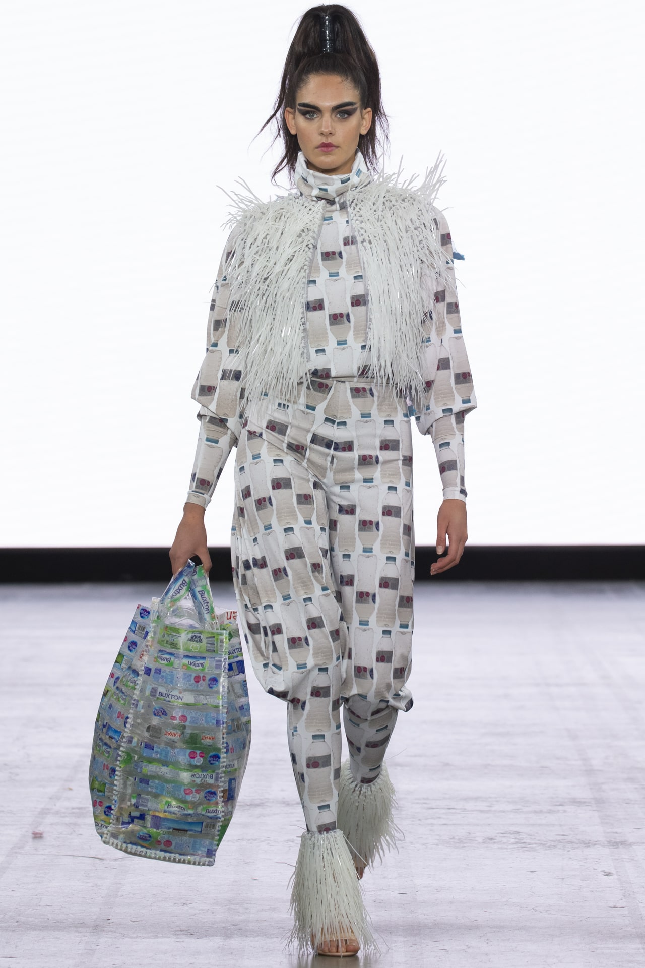 Radka receives praise for plastic bottle fashion collection | UON