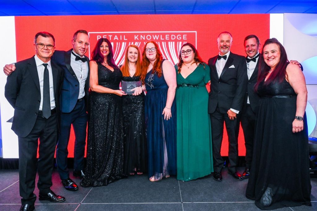 UON Lecturers with Zinc Systems receiving The Retail Risk Diversity and Inclusion Award at the Fraud Awards 2024